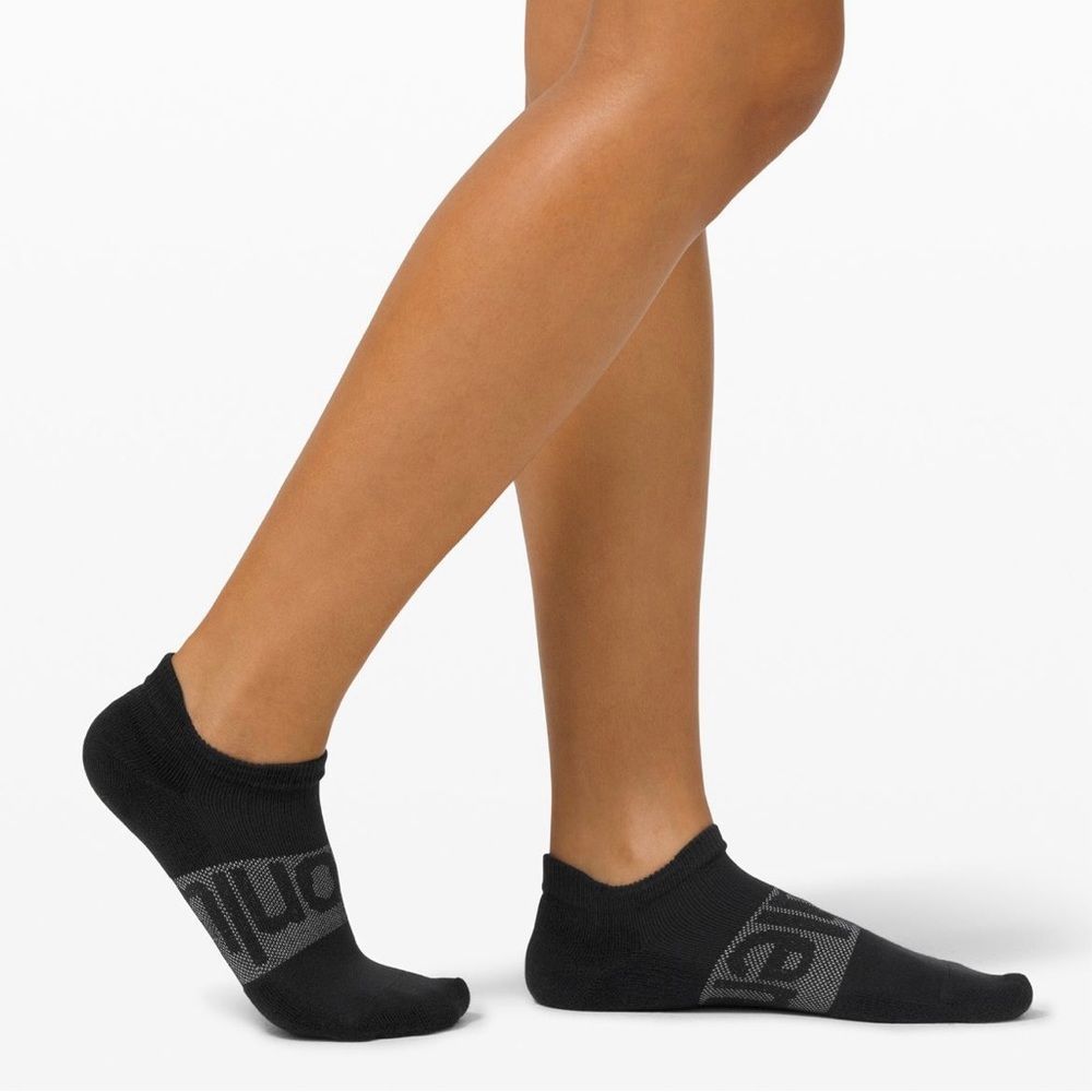 Lululemon Daily Stride Low Ankle Sock 3 pack NWT